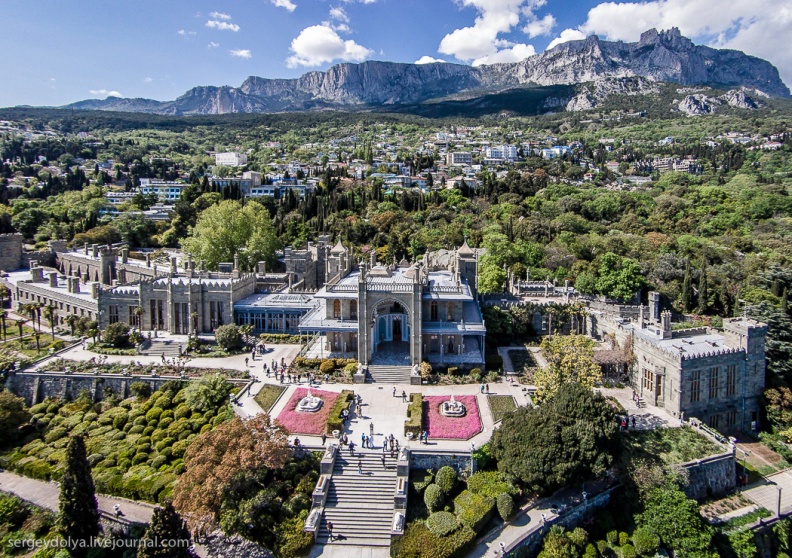 Алупка, Воронцовский дворец